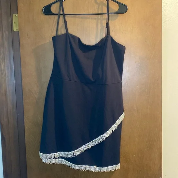 NWT Little Black Dress with a touch of sparkle - Picture 2 of 4